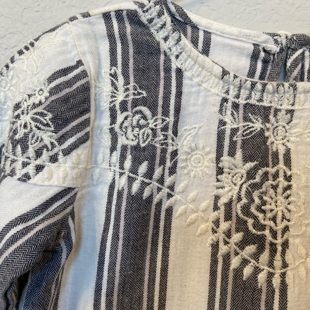 Zara Girls long sleeve white and grey embroidered boho blouse stripes Size 5 - Picture 2 of 8